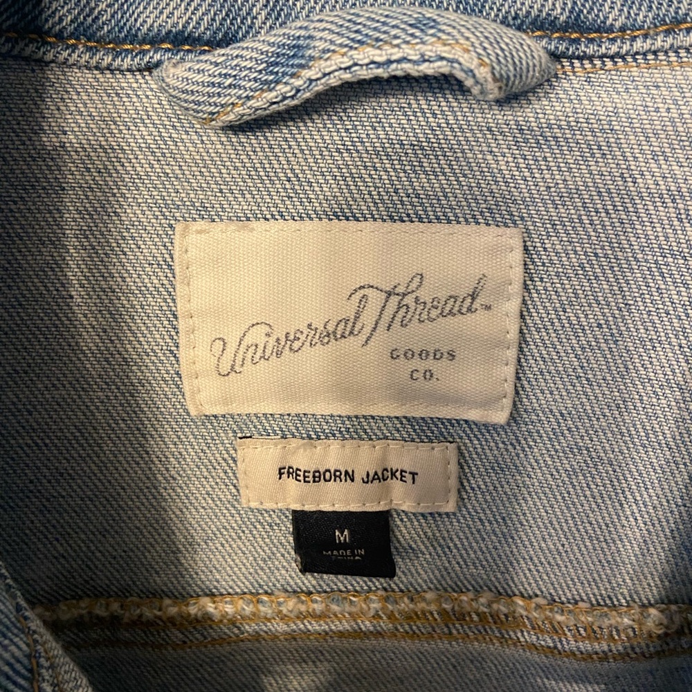 Universal Thread light denim jacket - Picture 2 of 3